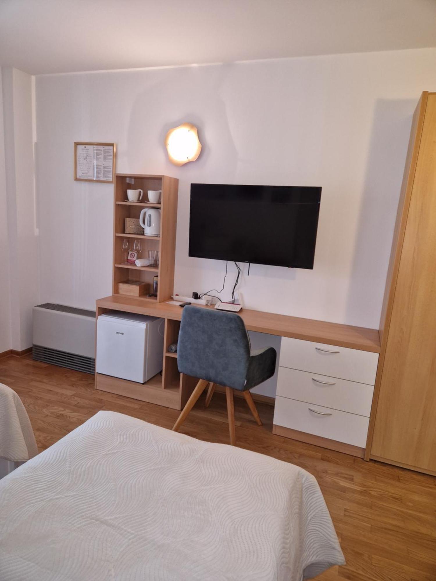 Room 211 - Aparthotel Jadranka ปอร์โตรอซ ภายนอก รูปภาพ
